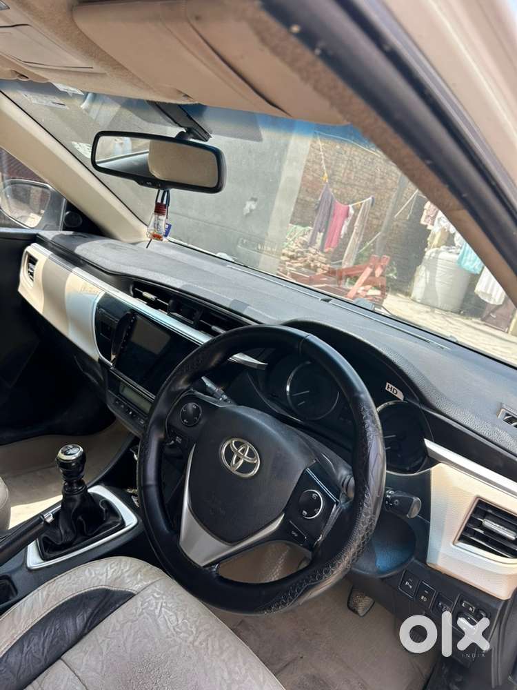 Toyota Corolla Altis 2016 Diesel Well Maintained