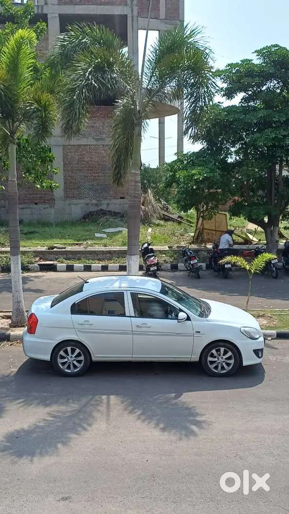 Hyundai Verna 2011 Diesel Well Maintained