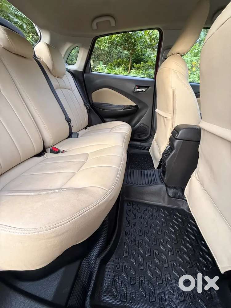 Toyota Glanza 2024 Petrol Well Maintained Less Than 10,000km Driven