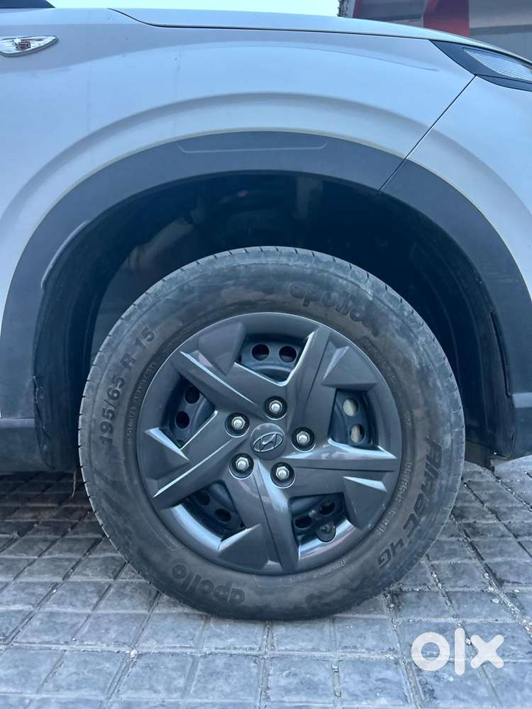 Hyundai Venue E 1.2 Petrol, 2024, Cng & Hybrids