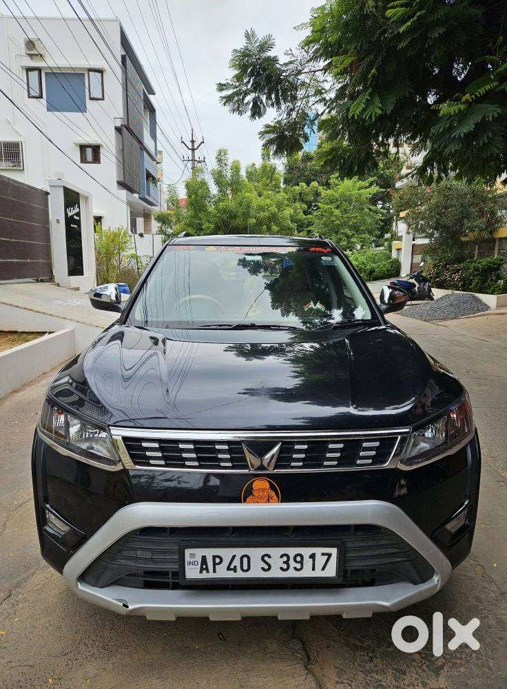 Mahindra Xuv300 W6, 2023, Petrol