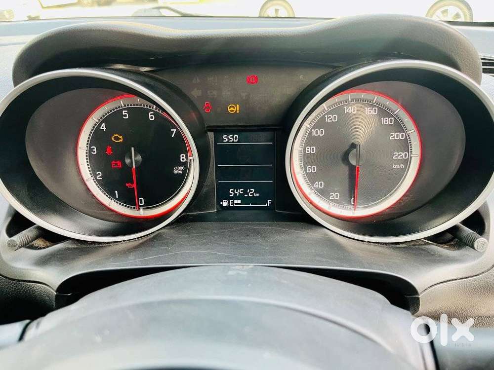 Maruti Suzuki Swift Vvt Vxi, 2022, Petrol