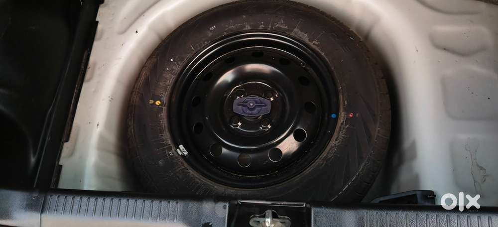 Maruti Suzuki Swift 2023 Petrol 65000 Km Driven