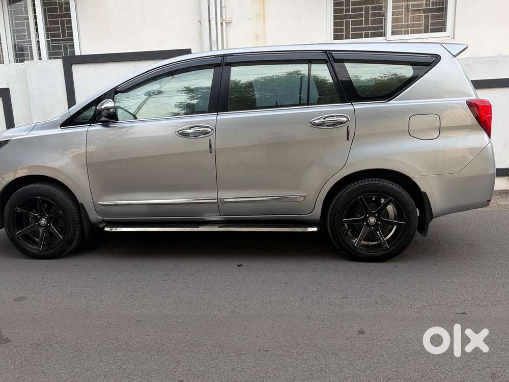 Toyota Innova Crysta 2.4 V 7 Str, 2018, Diesel