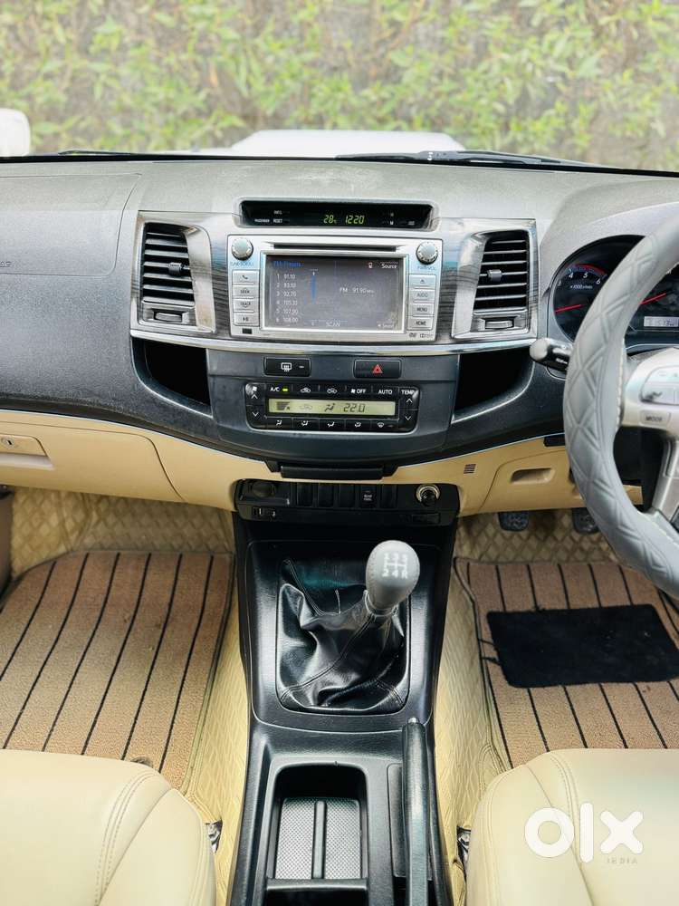 Toyota Fortuner 3.0 4x2 Mt, 2014, Diesel