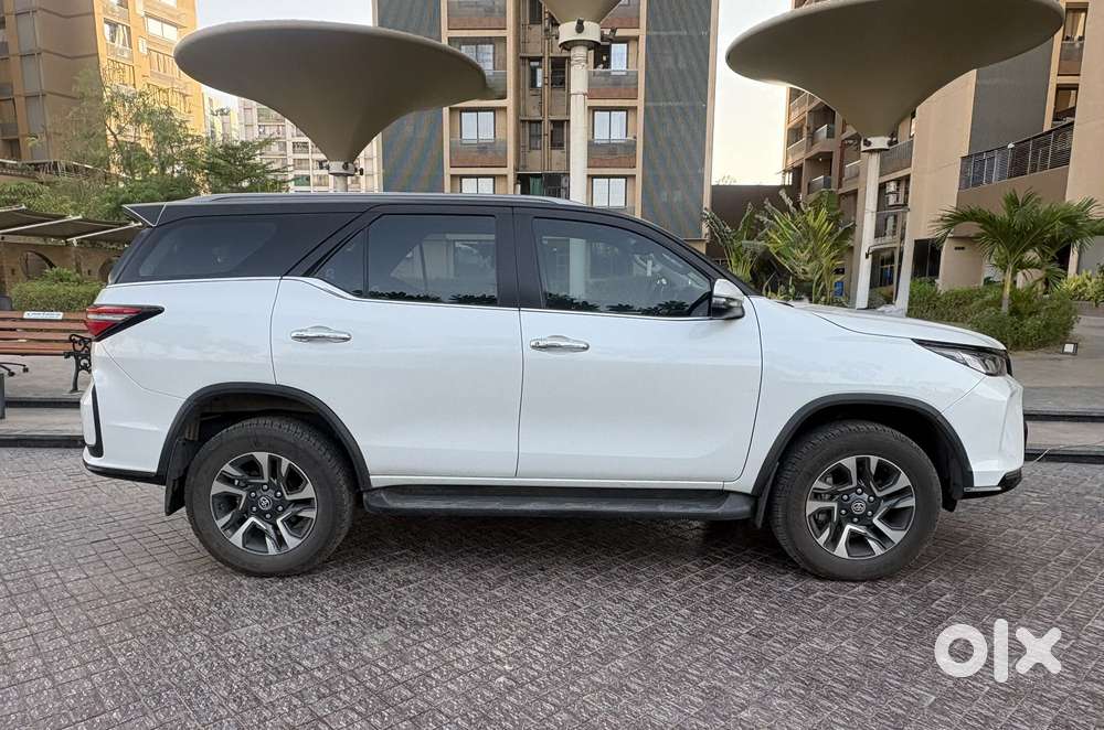 Toyota Fortuner Legender 4x4 At 2.8, 2025, Diesel