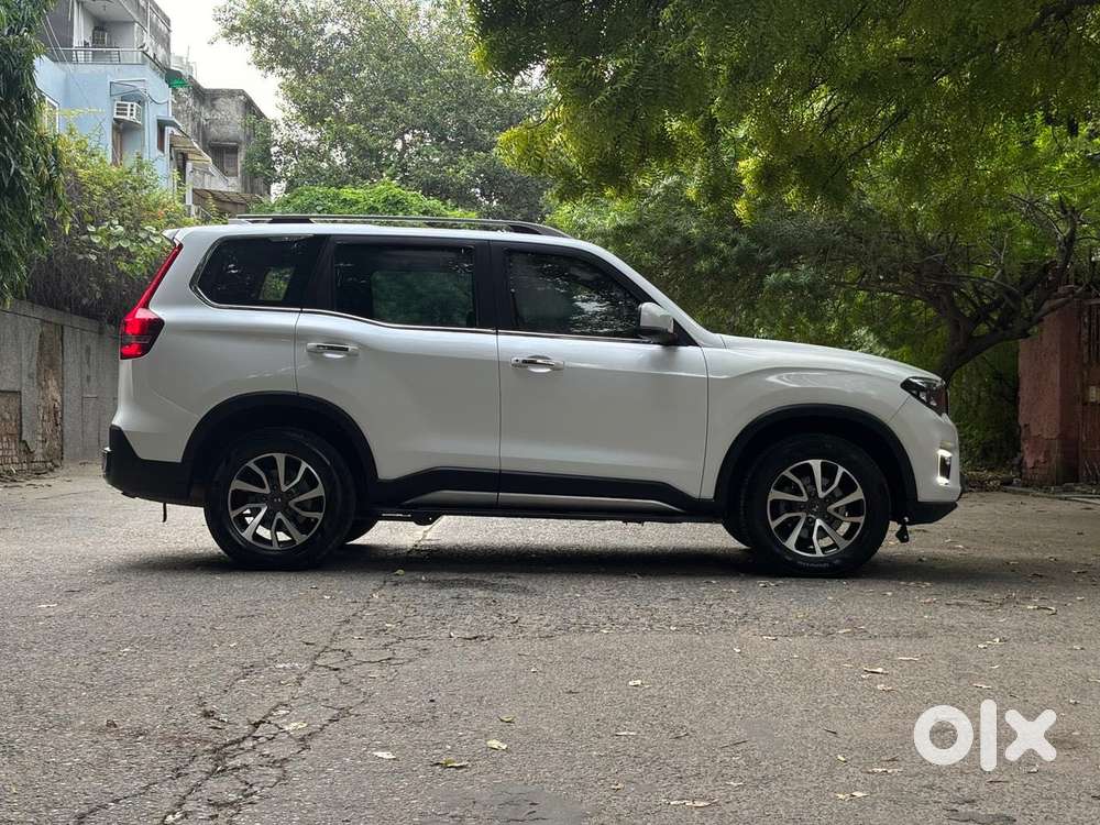 Mahindra Scorpio-n 2.2 Z8 L Diesel At 7 Str, 2023, Diesel