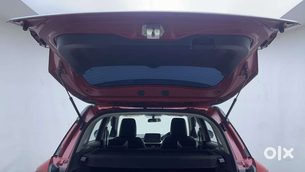 Maruti Suzuki Vitara Brezza 1.5 Zxi Plus Dual Tone, 2024, Petrol