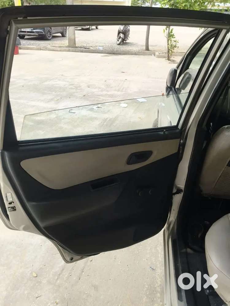 Maruti Suzuki Zen Estilo 2009