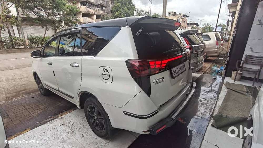 Toyota Innova Crysta 2.4 Vx Mt 8s, 2017, Diesel