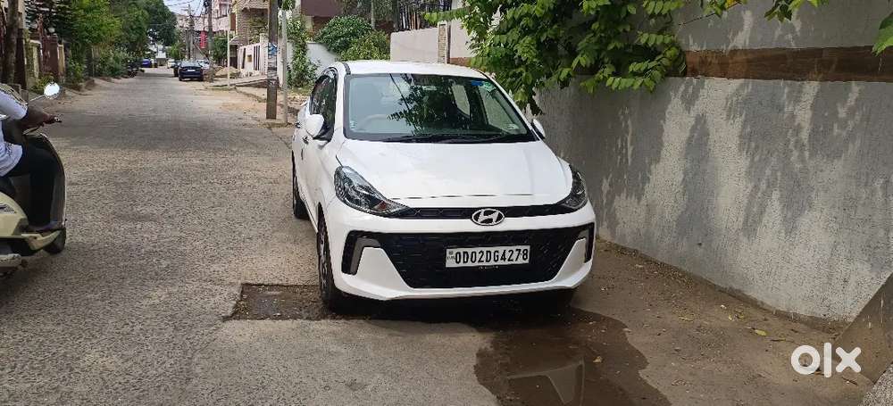 Hyundai Aura 2025 Cng & Hybrids 11500 Km Driven