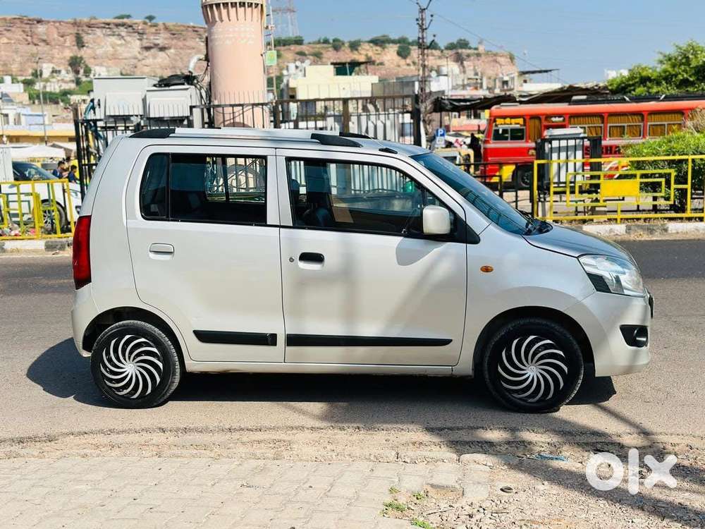 Maruti Suzuki Wagon R 1.0 2015-2019 Vxi (o) Amt, 2016, Petrol