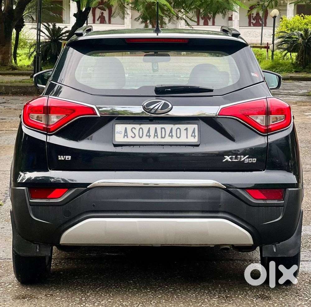 Mahindra Xuv300 W8, 2021, Petrol