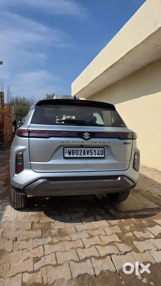 Maruti Suzuki Grand Vitara 1.5 Zeta Plus Intelligent Hybrid Ecvt, 20..