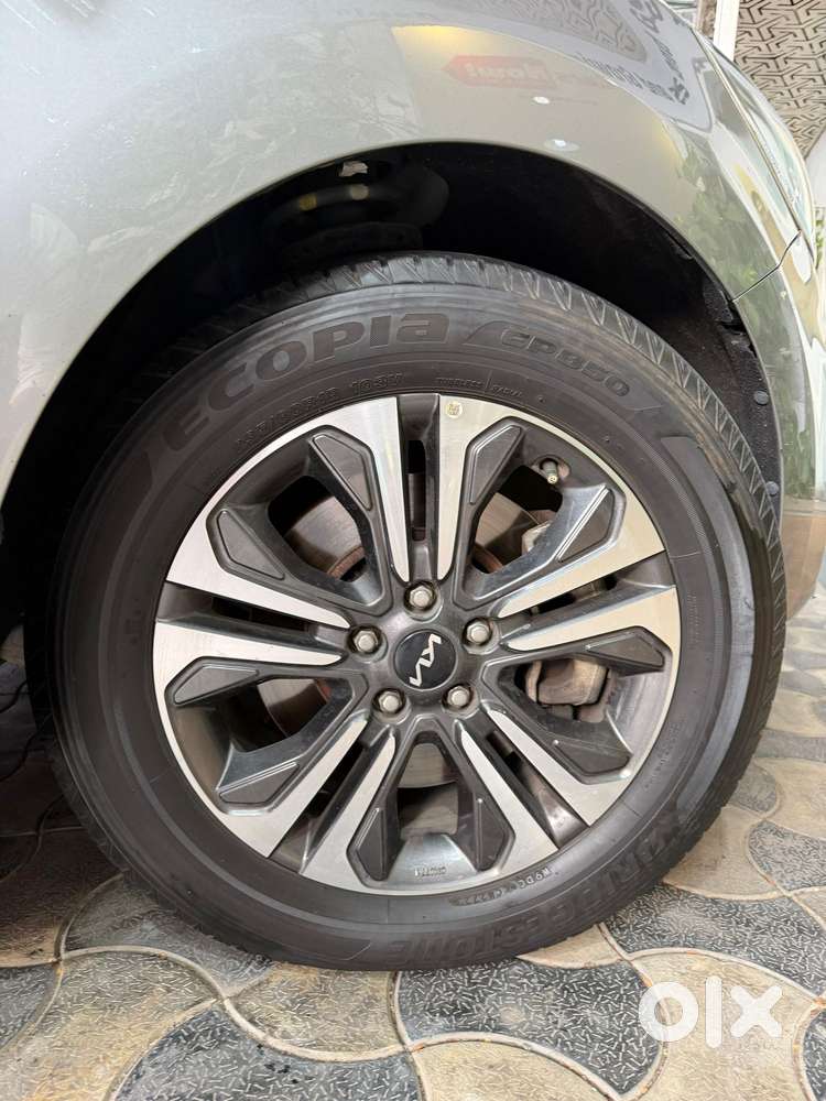 Kia Carnival Premium, 2022, Diesel