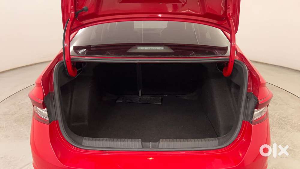 Skoda Slavia Style 1.5l Tsi Dsg, 2023, Petrol