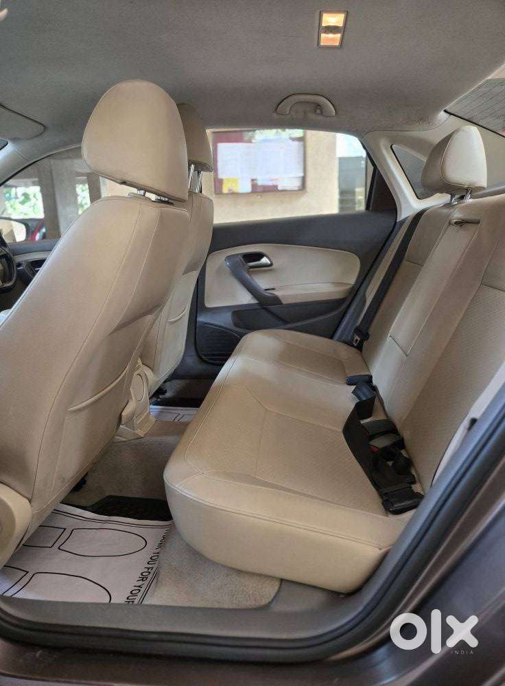 Volkswagen Vento 1.2 Tsi Highline Plus At, 2016, Petrol