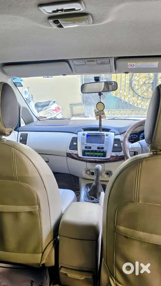 Rare Opportunity – 2013 Toyota Innova 2.5 V Diesel