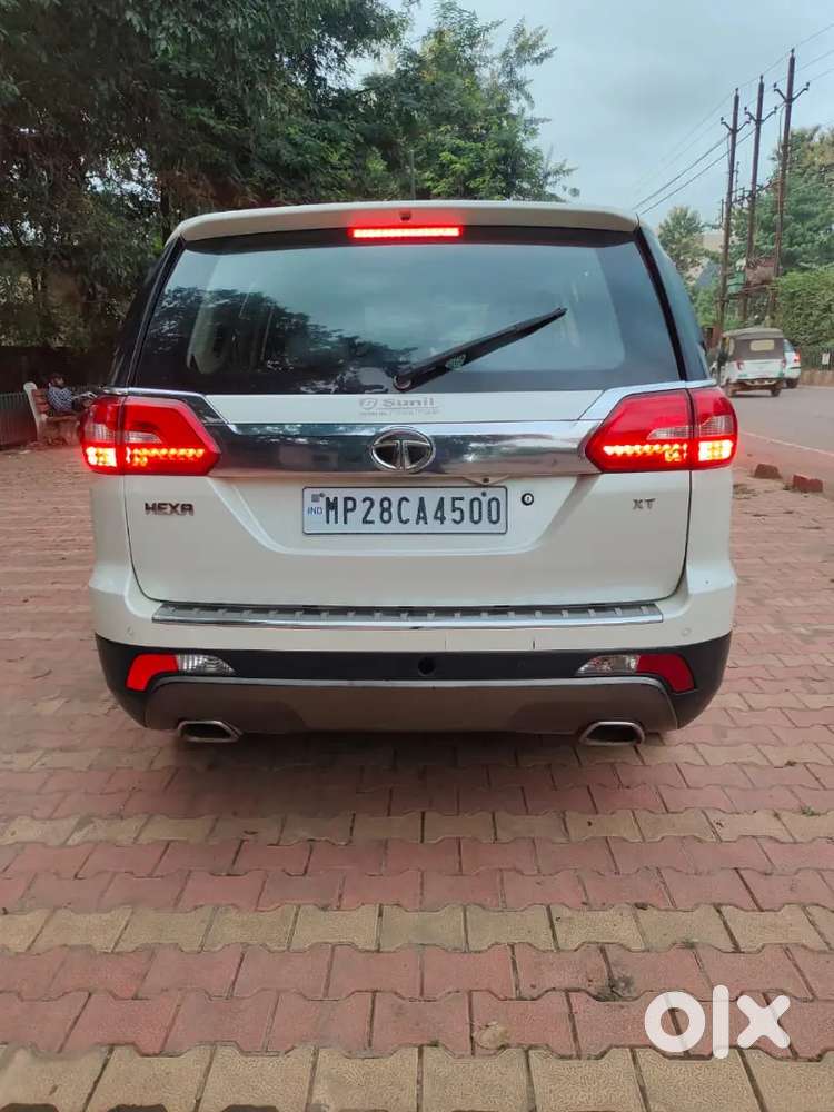 Tata Hexa Car