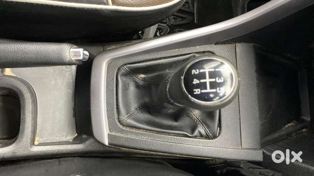 Maruti Suzuki Brezza Zxi S-cng, 2025, Cng & Hybrids