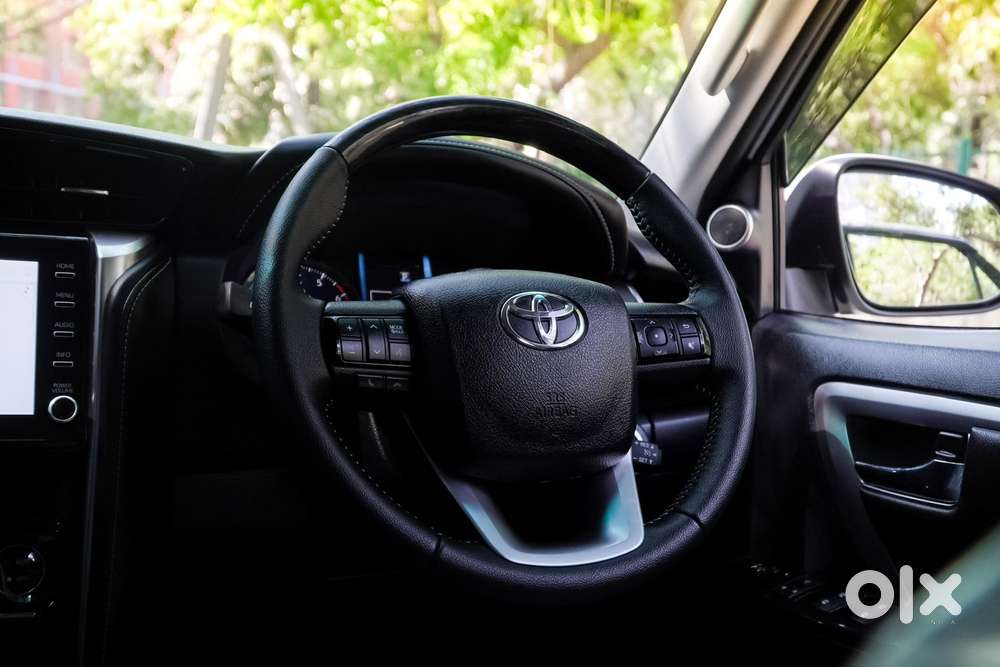 Toyota Fortuner 4x2 At 2.7 Petrol, 2023, Petrol
