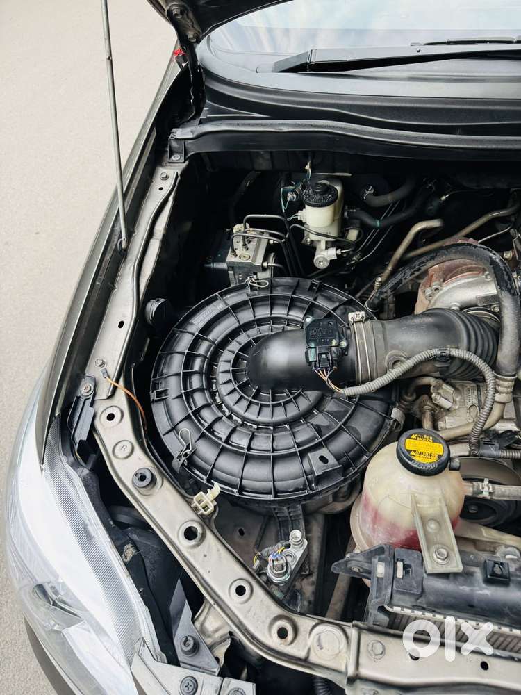 Toyota Innova 2.5 Vx 8 Str, 2015, Diesel