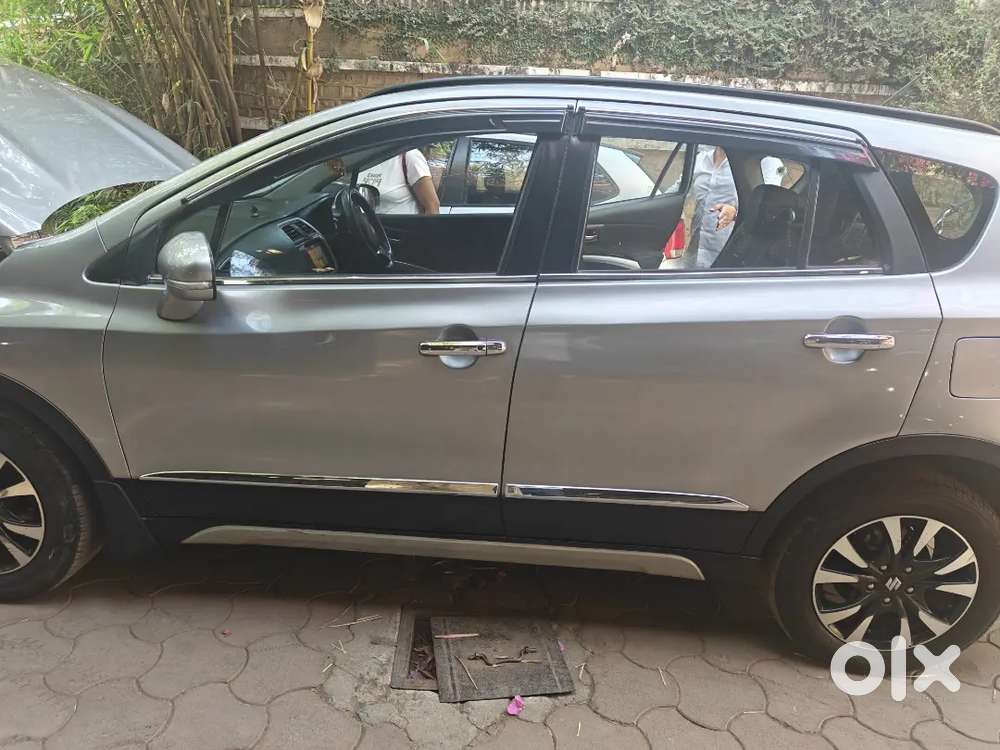 Maruti Suzuki S Cross Zeta Hybrid  2nd Top Model