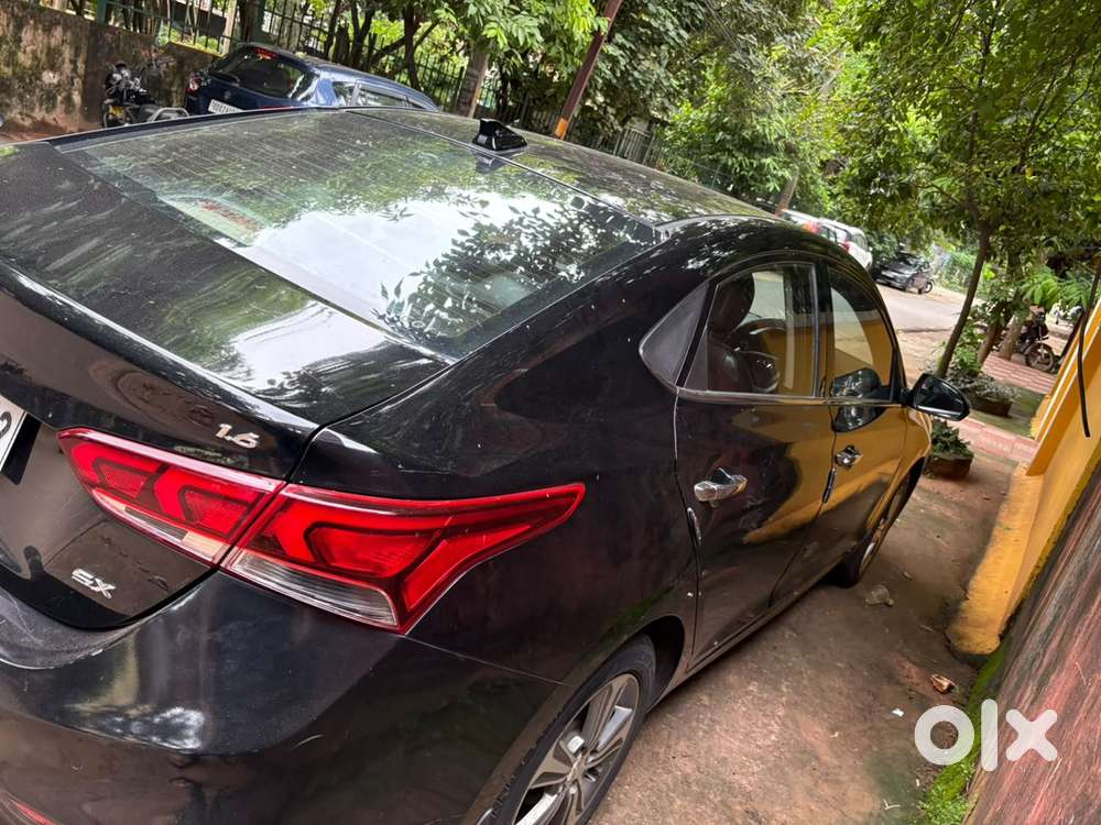 Hyundai Verna Petrol 2019