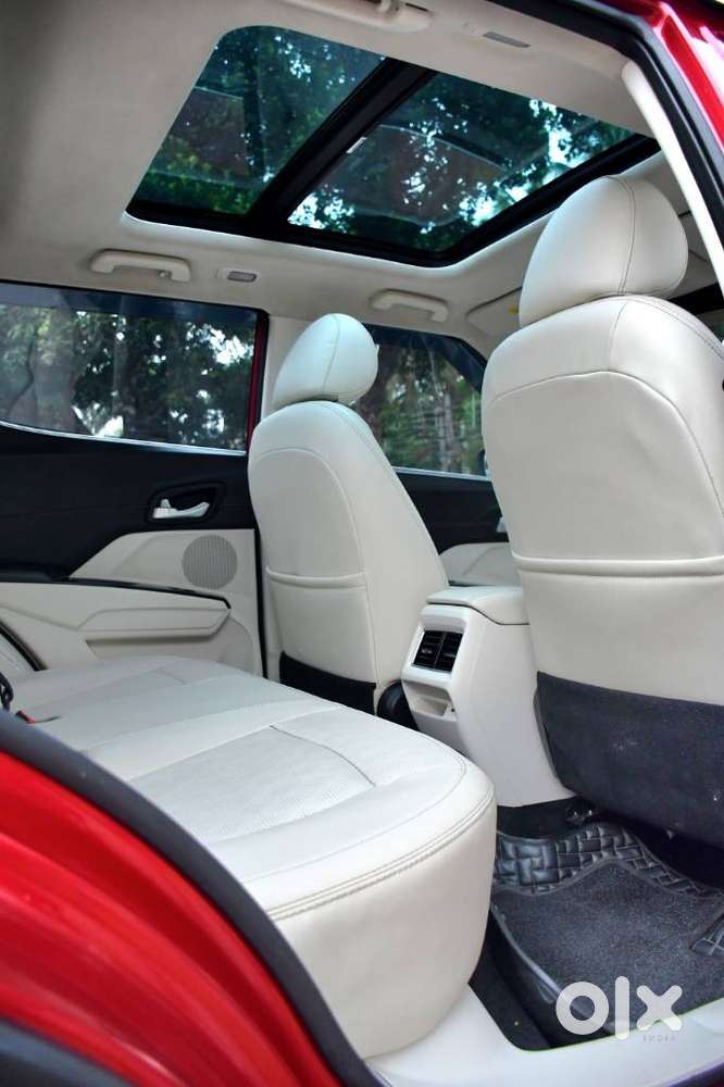 Mahindra Xuv 3xo Ax7l Diesel Mt, 2024, Diesel