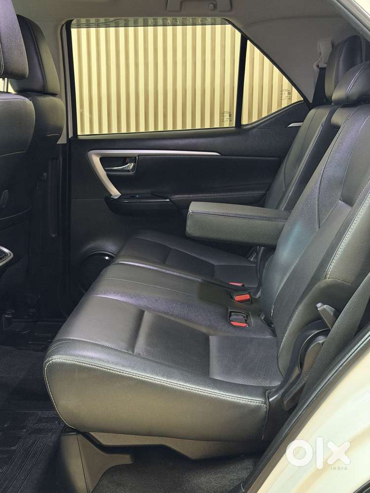 Toyota Fortuner 4x2 At 2.8 Diesel, 2023, Diesel