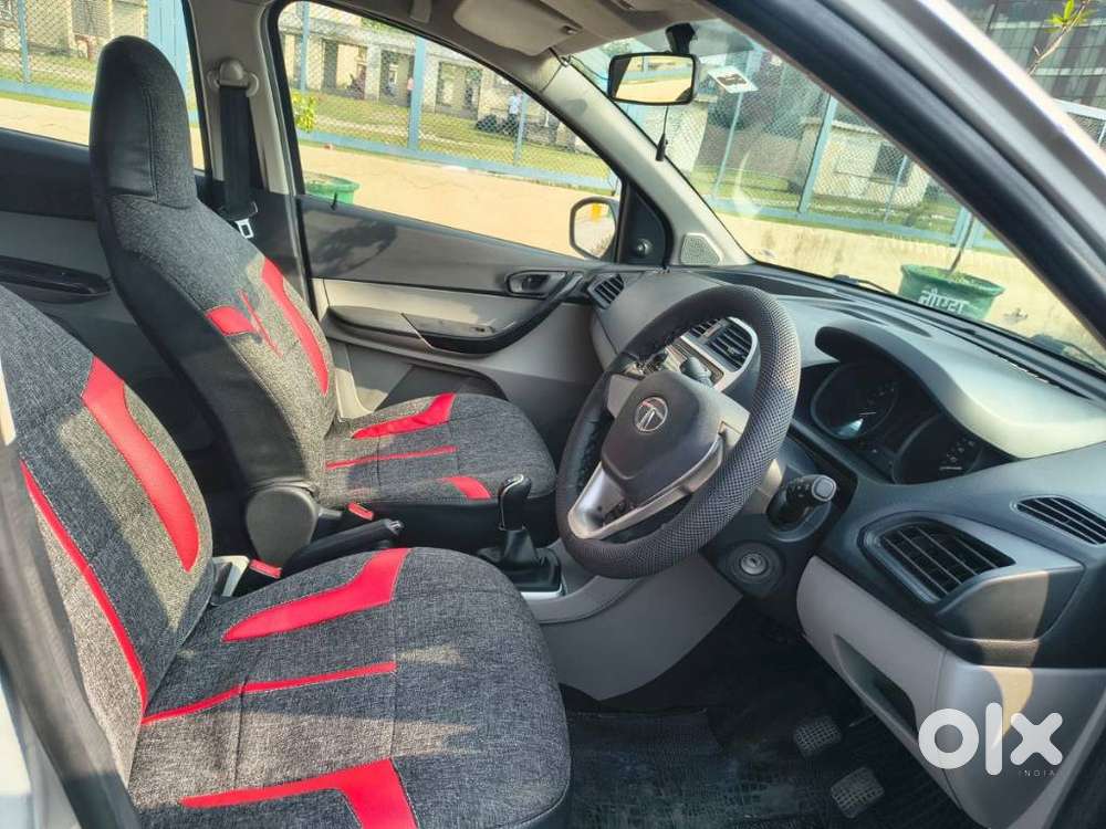 Tata Tiago 1.2 Revotron Xm, 2016, Petrol
