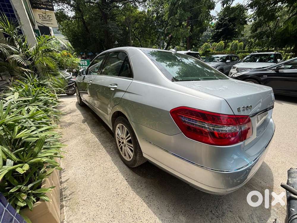 Mercedes-benz E-class Petrol 2011