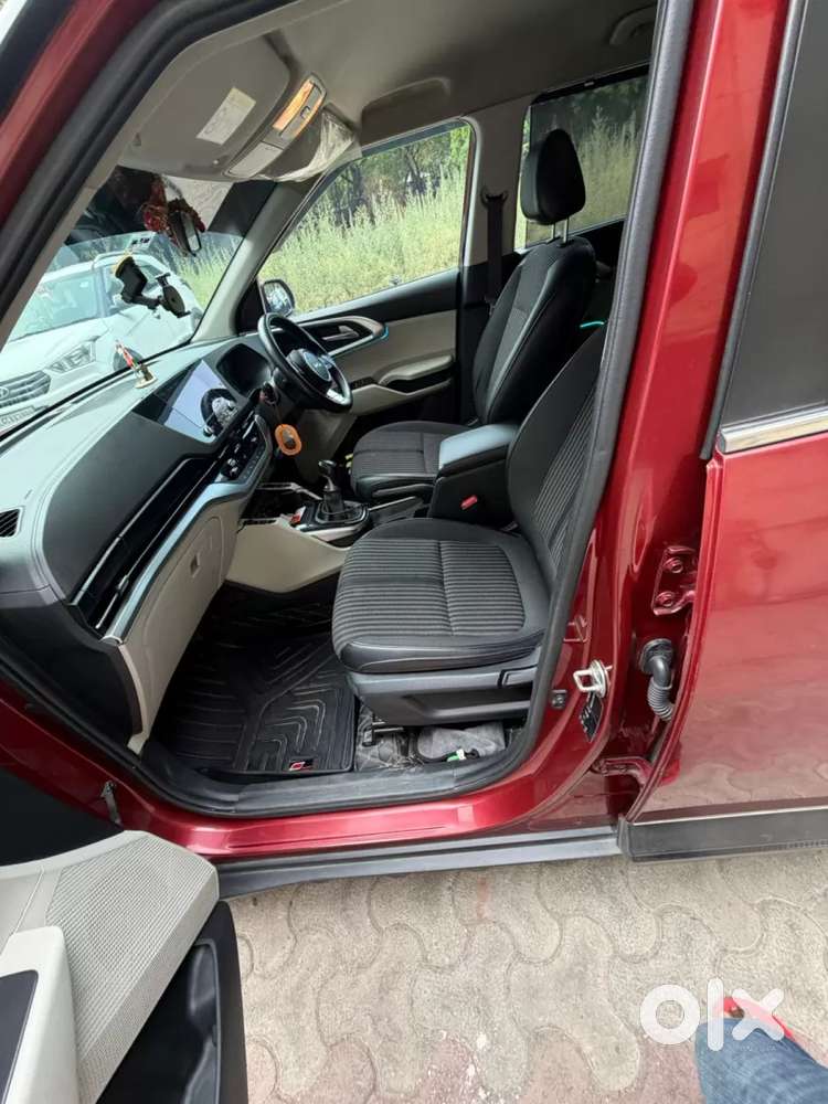 Kia Carens 1.4 Prestige 7 Str, 2022, Petrol
