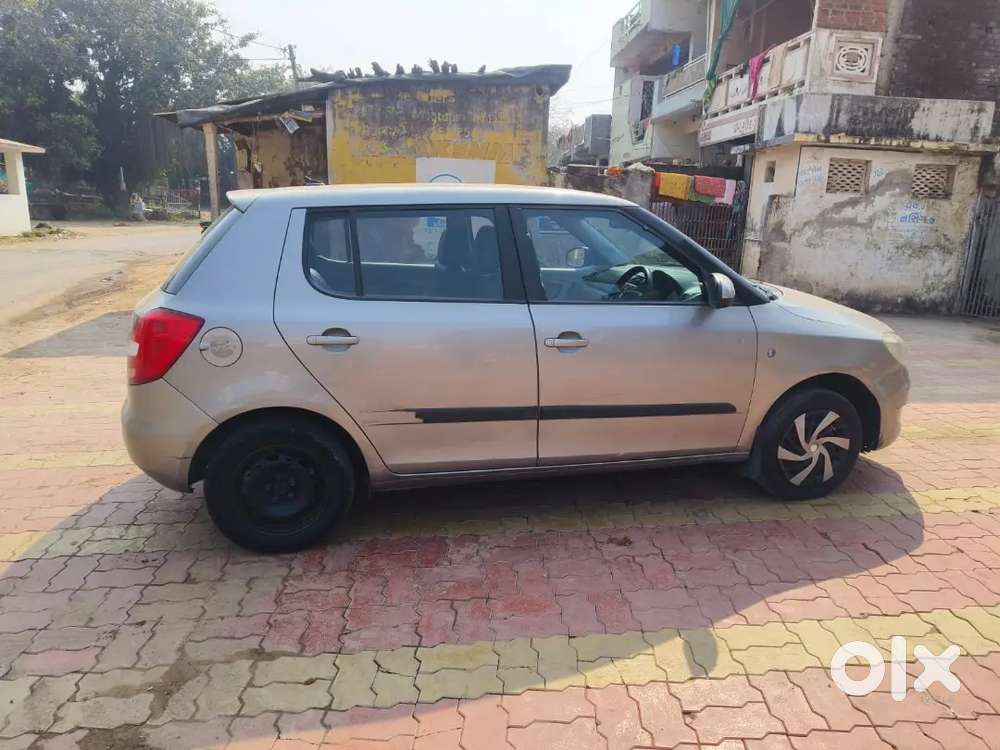 Skoda Fabia 2011 Cng 24km / Chind Ac