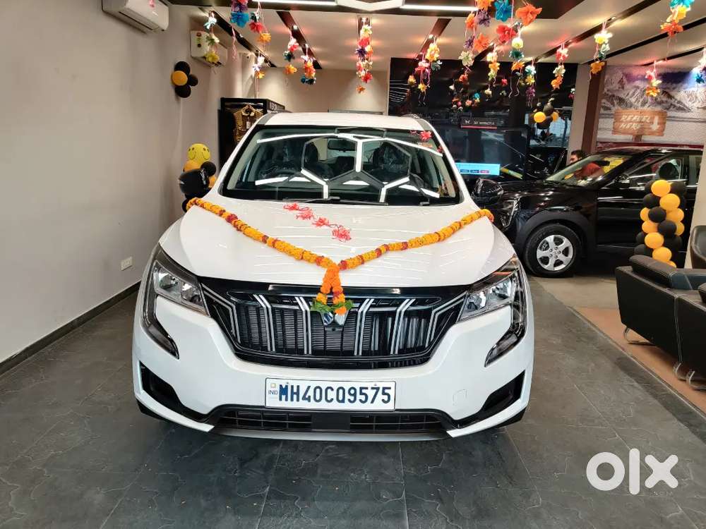 A Government Officers Xuv-700 On The Way To Sell