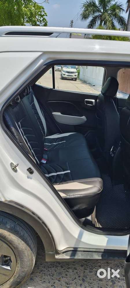 Hyundai Venue 1.2 S (o), 2024, Petrol