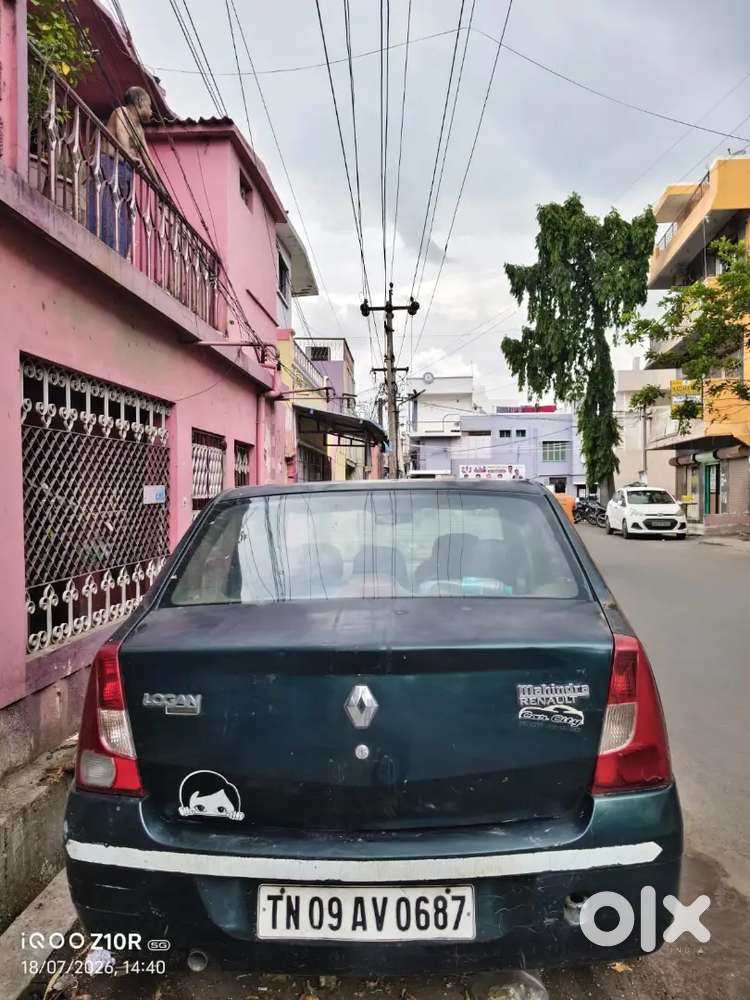 Mahindra Logan Petrol 2007