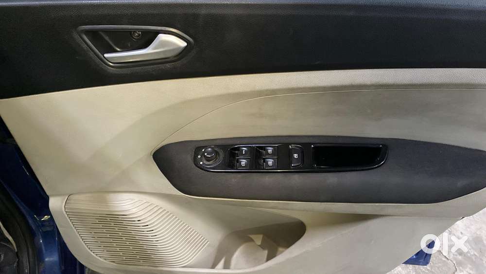 Renault Triber Rxz, 2019, Petrol
