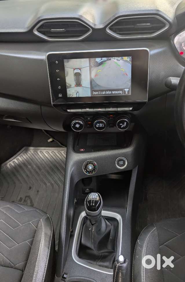 Nissan Magnite 1.0 Xv Premium Dual Tone, 2021, Petrol