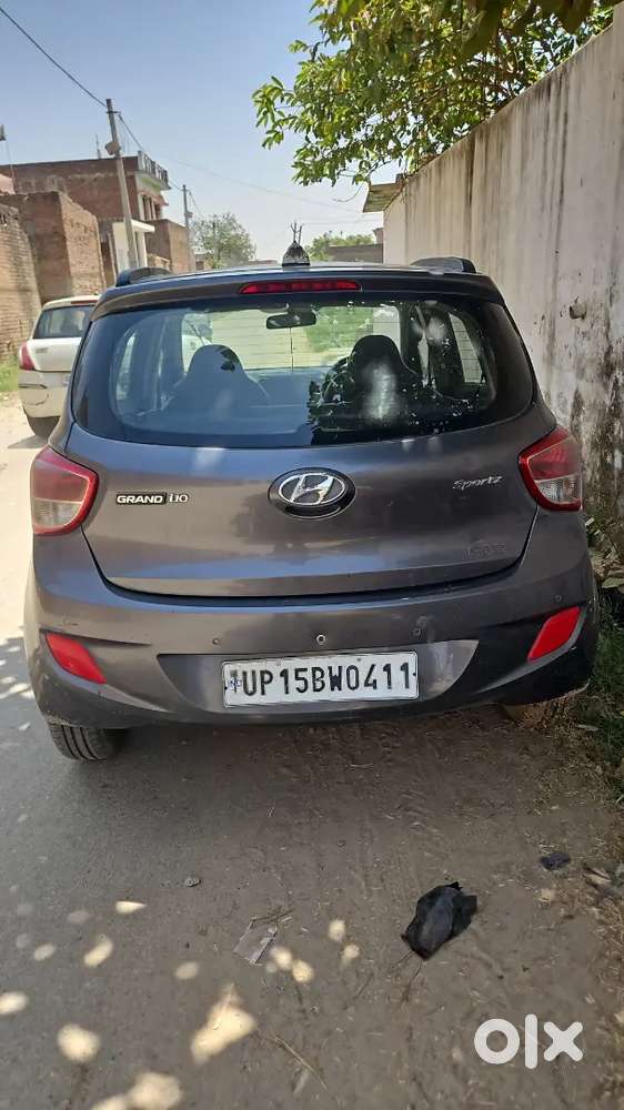 Hyundai Grand I10 2015 Diesel 111000 Km Driven