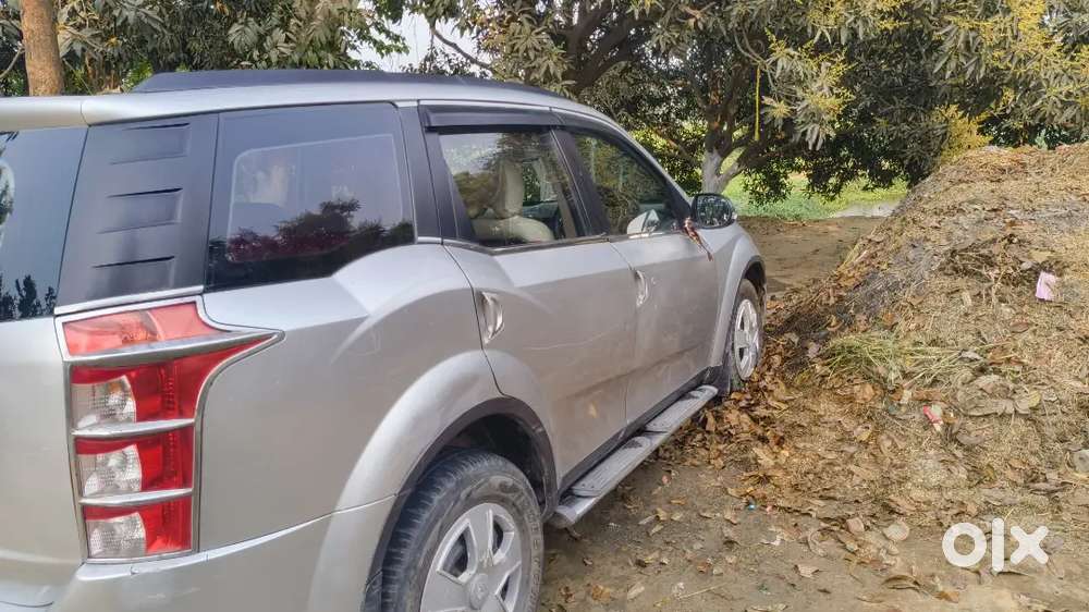Mahindra Xuv500 2014 Diesel 80000 Km Driven