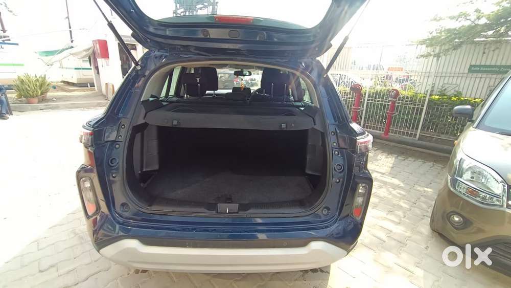 Maruti Suzuki Grand Vitara 1.5 Zeta Plus Dual Tone Intelligent Hybri..
