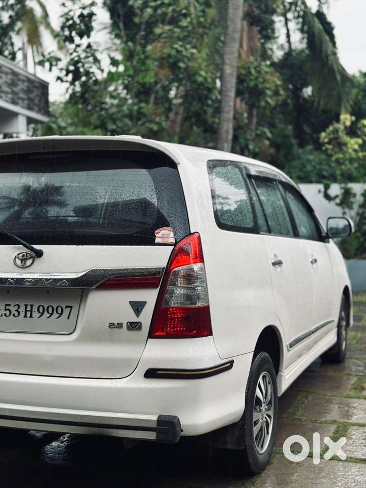 Toyota Innova (2015)