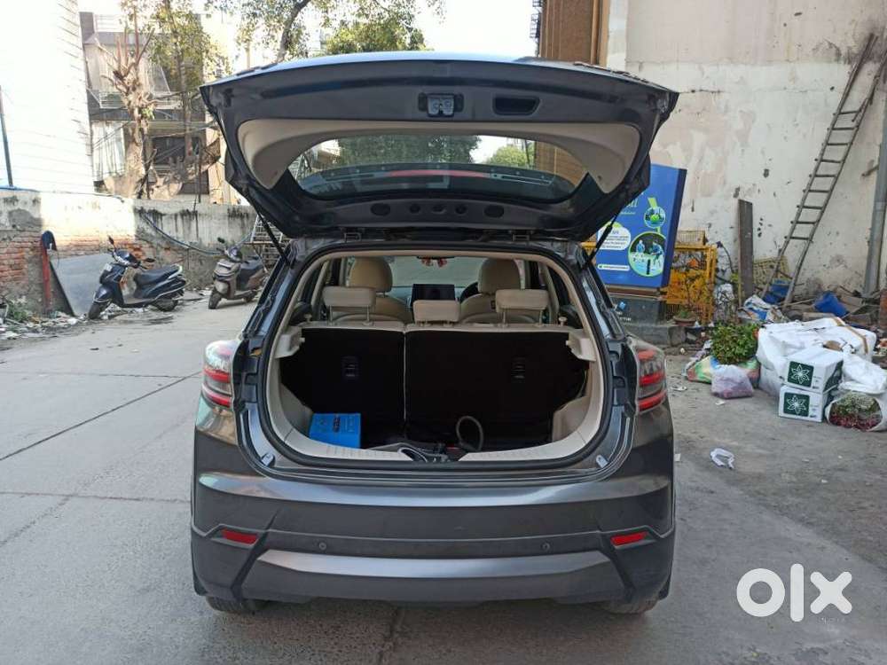 Mahindra Xuv400 Ev El Fast Charger Dt, 2024, Electric