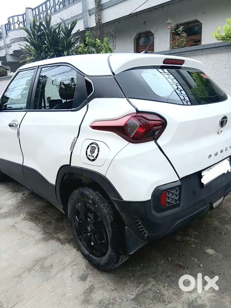 Tata Punch 1.2 Rhythm 2024
