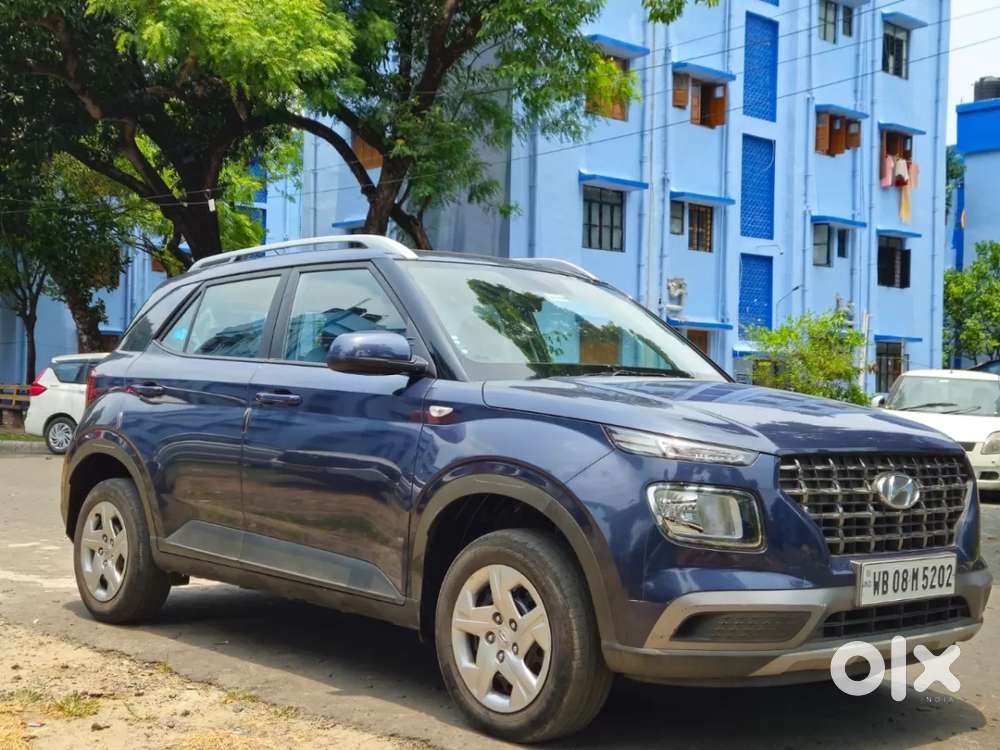 Hyundai Venue S 1.2 Petrol, 2022, Petrol