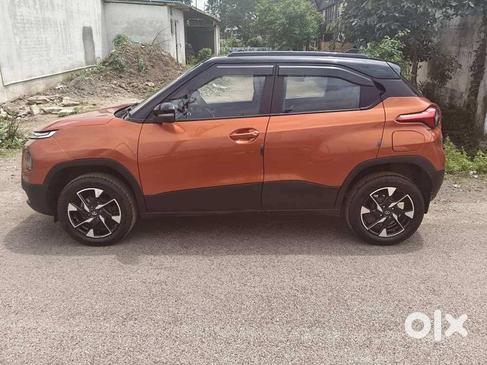 Tata Punch 1.2 Revotron Creative Dual Tone, 2023, Petrol
