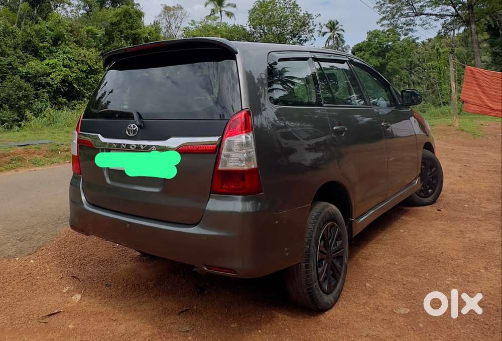 Toyota Innova Diesel 2012