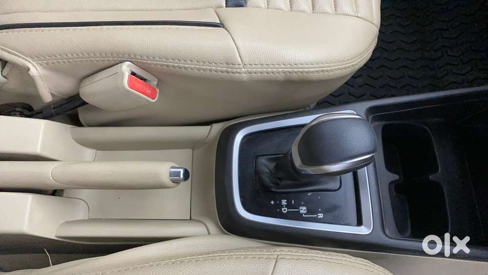 Maruti Suzuki Swift Dzire Amt Vxi, 2022, Petrol
