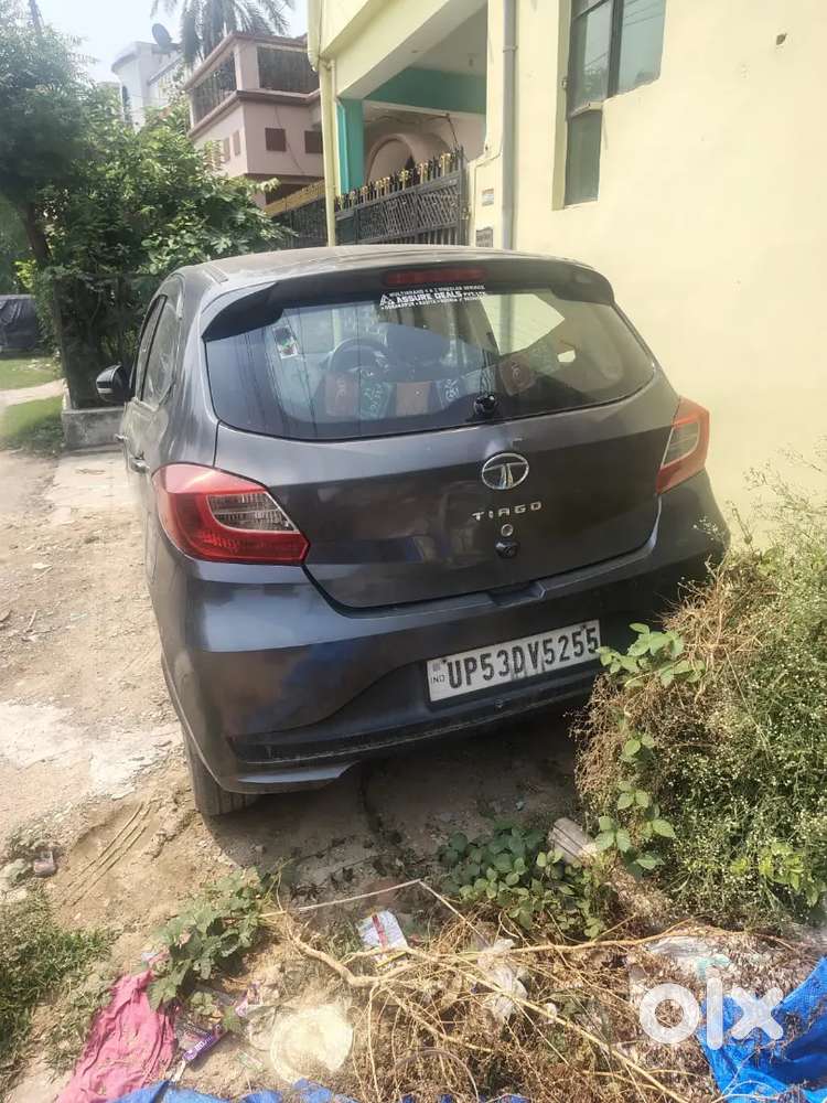 Tata Tiago 1.2 Liter Revetron Engine Top Model Xz+
